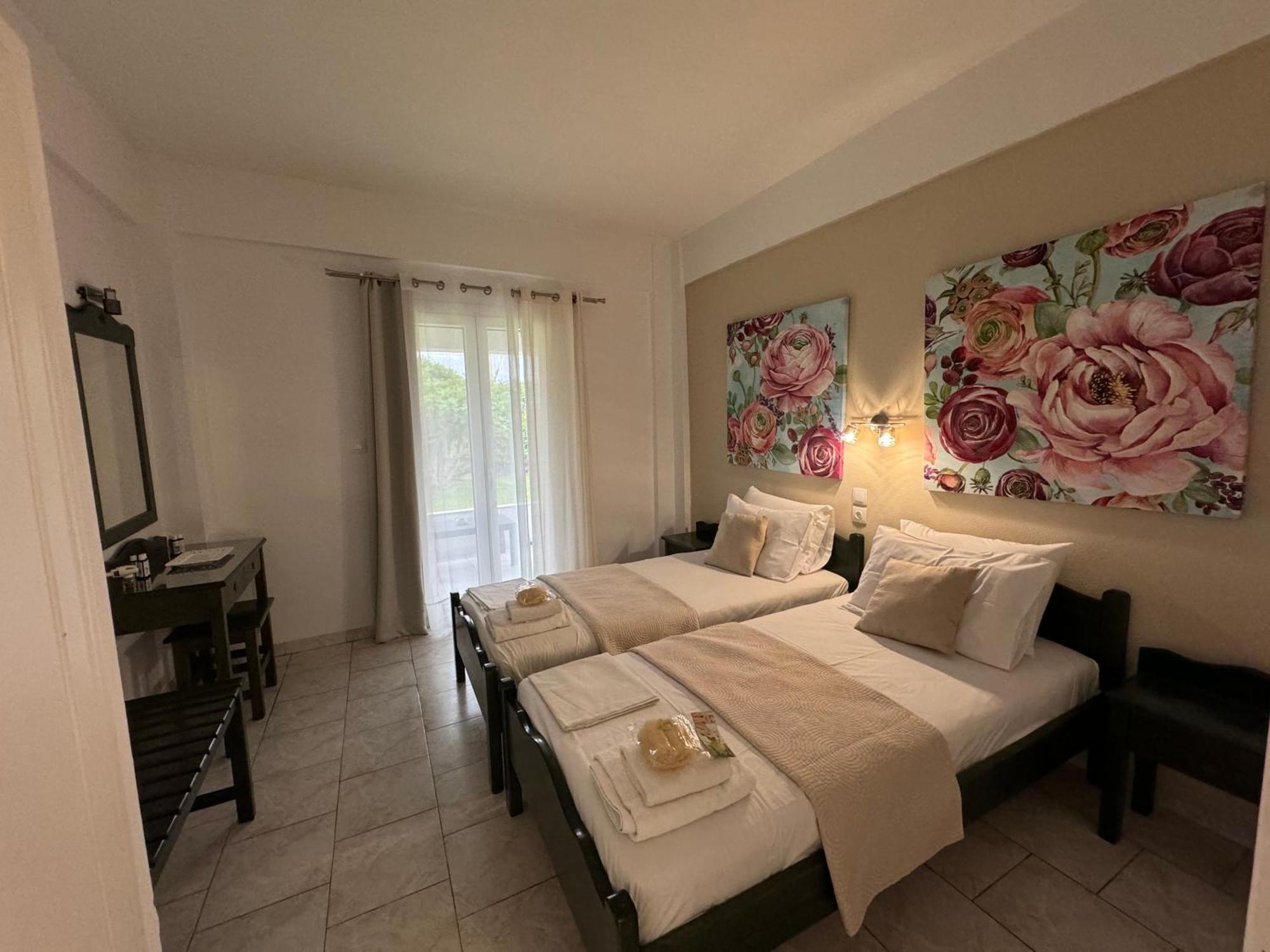 Sungate Villas Almiros Beach Eksteriør billede