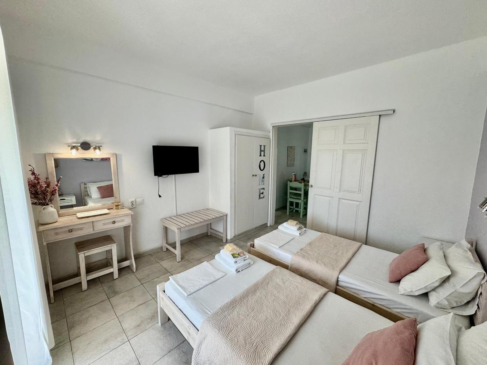 Sungate Villas Almiros Beach Eksteriør billede