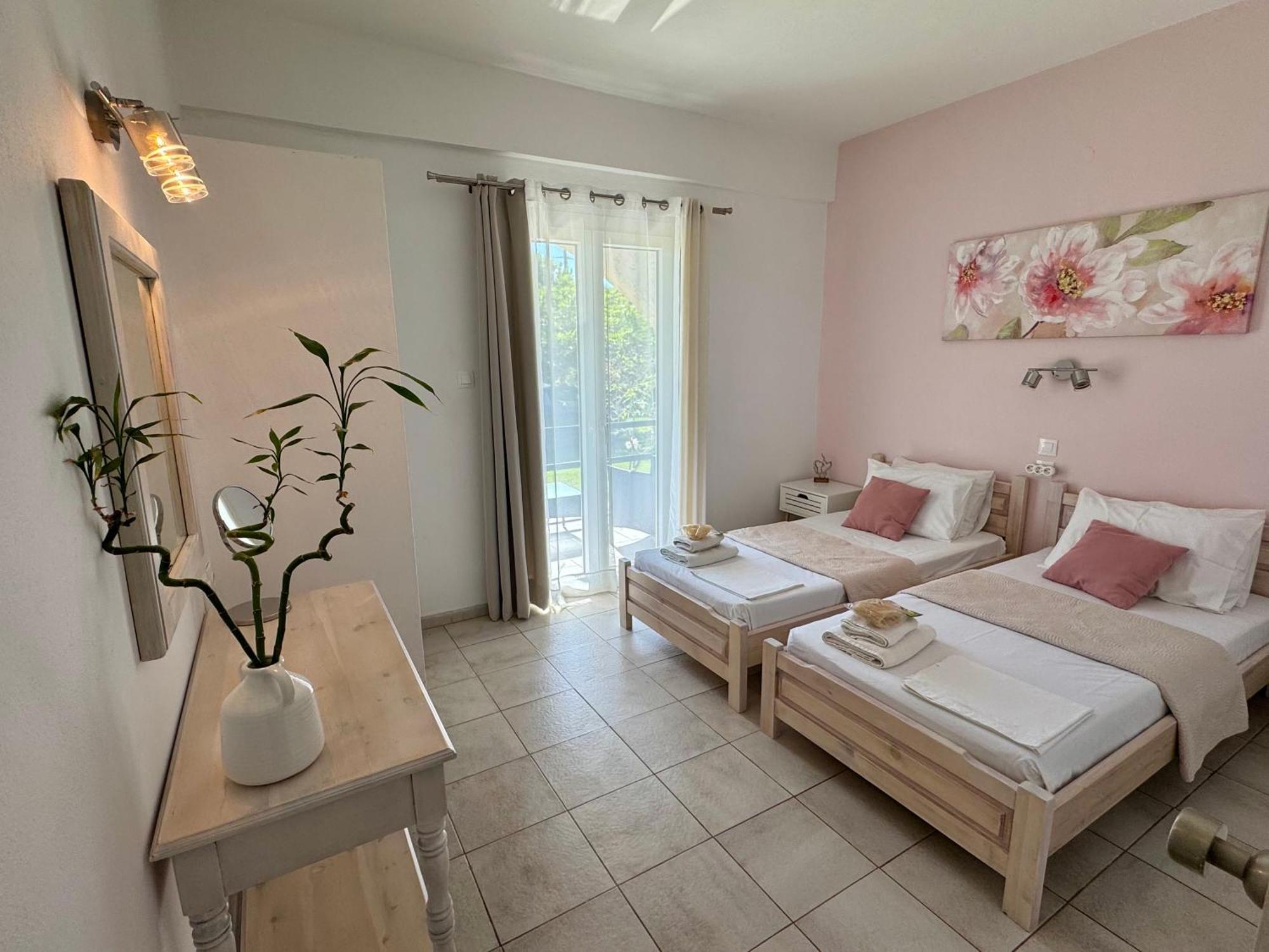 Sungate Villas Almiros Beach Eksteriør billede